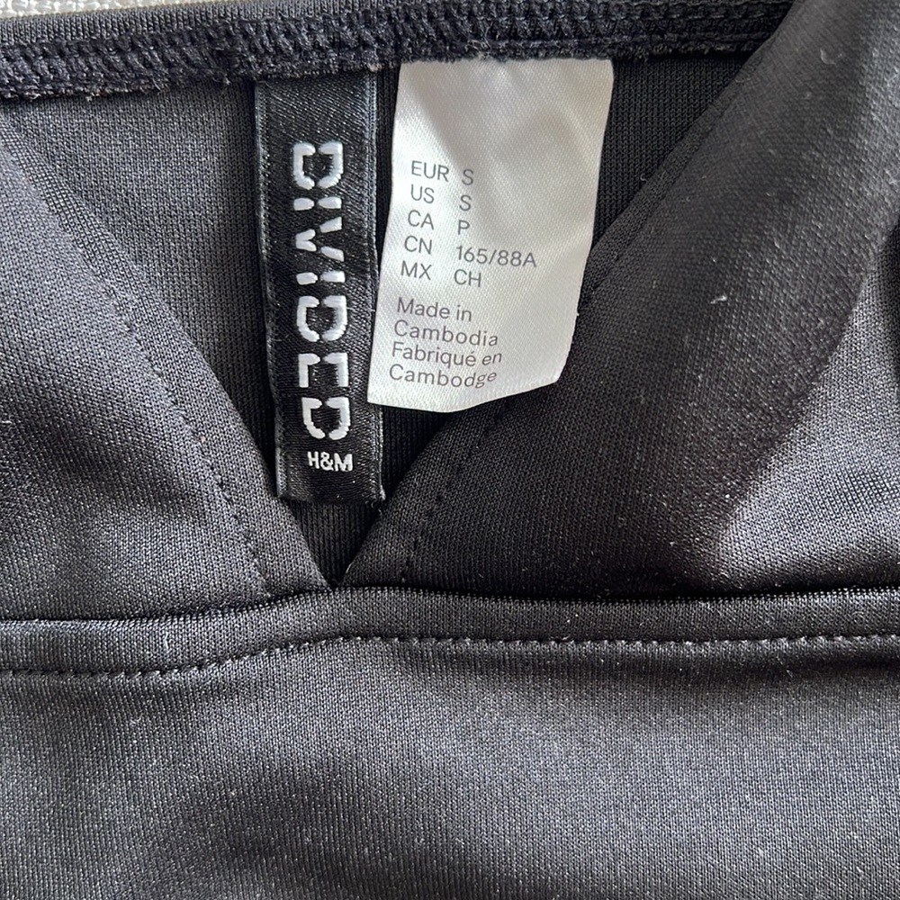 H&M Black Bralette crop top - Picture 3 of 3